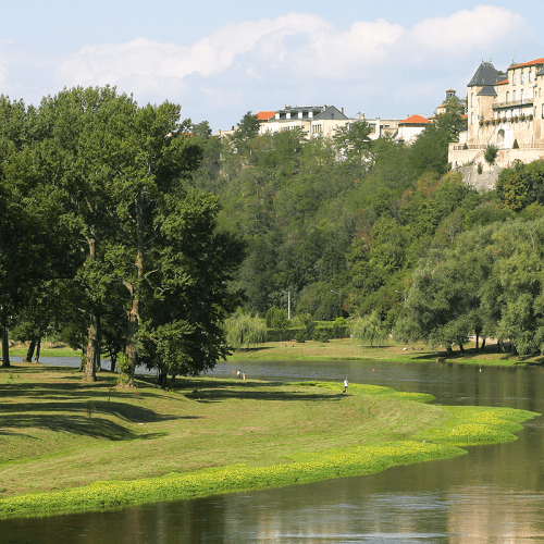 location tpe Clermont Ferrand et dans le Puy de Dôme